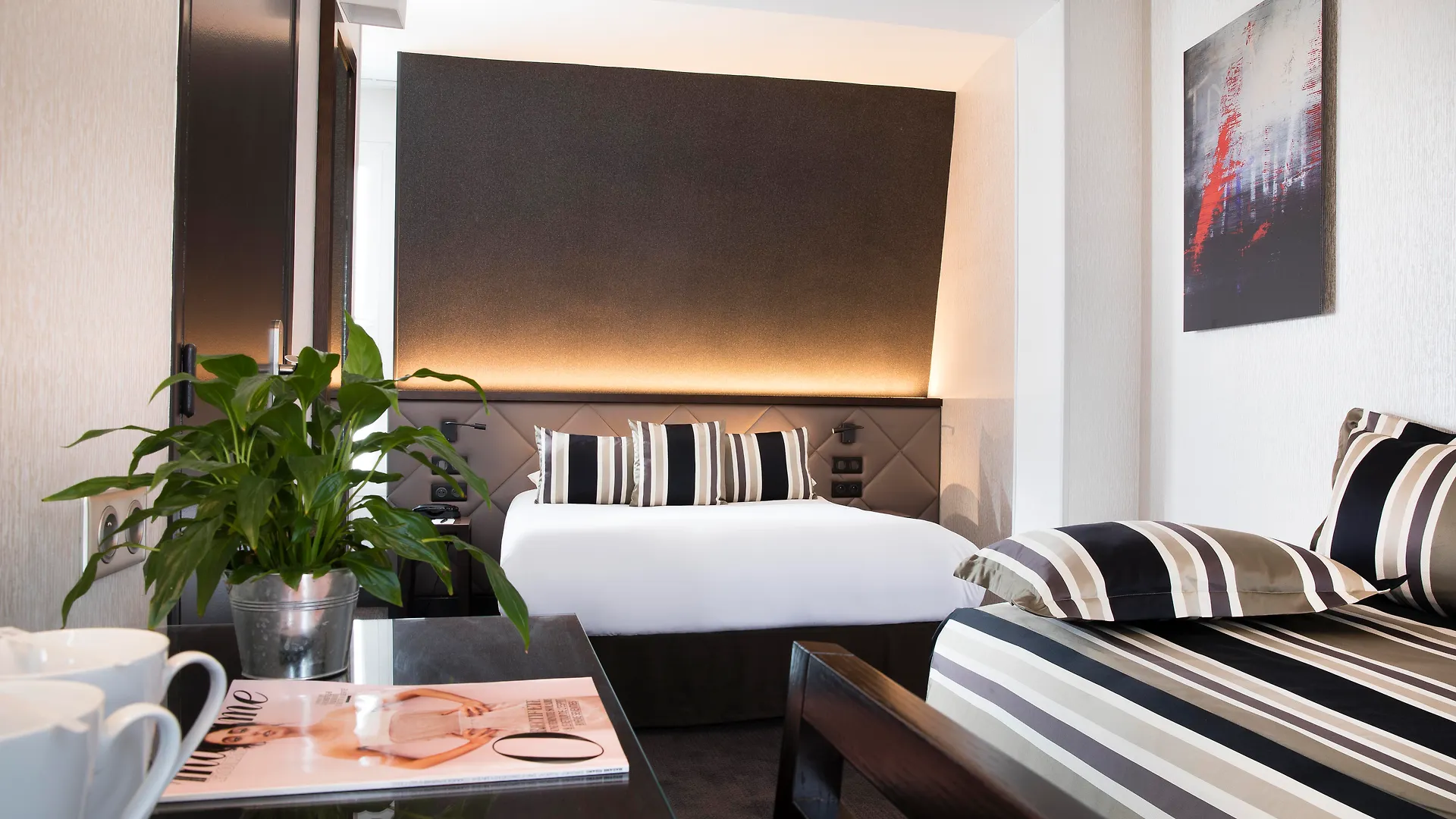 ***  Hotel Albert 1Er Paris Lafayette France